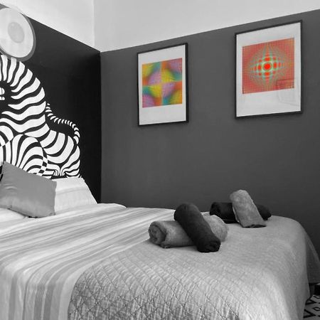 Sunrise Estudio Zebra, Con Vistas Jardin Y Mar Миами-Плайя Экстерьер фото